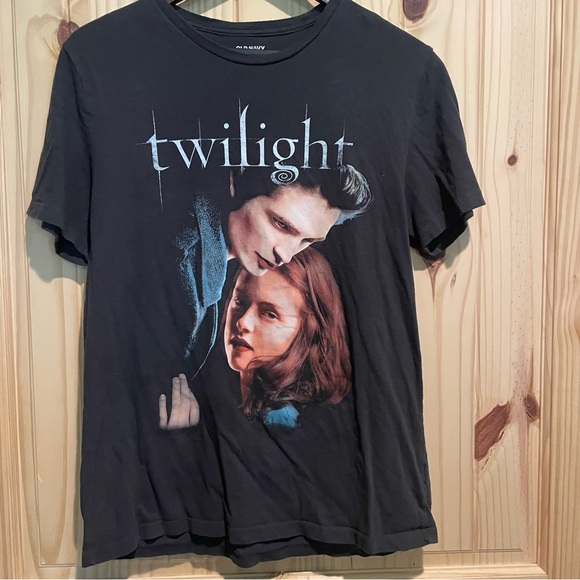 Old Navy Twilight T-Shirt Size Medium - Picture 1 of 5